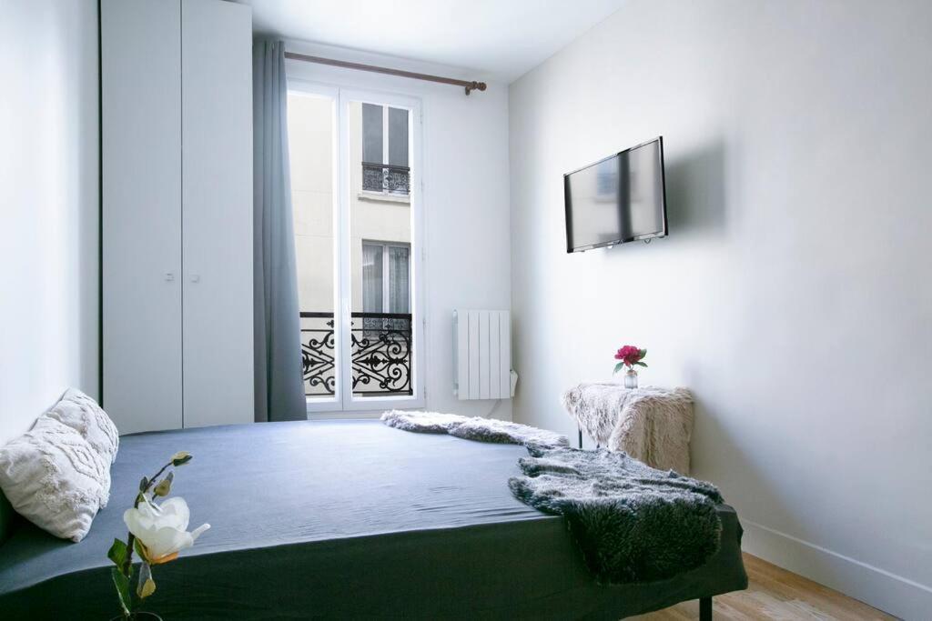 Appartement Studio Renove De Charme - Canal Saint Martin Parijs